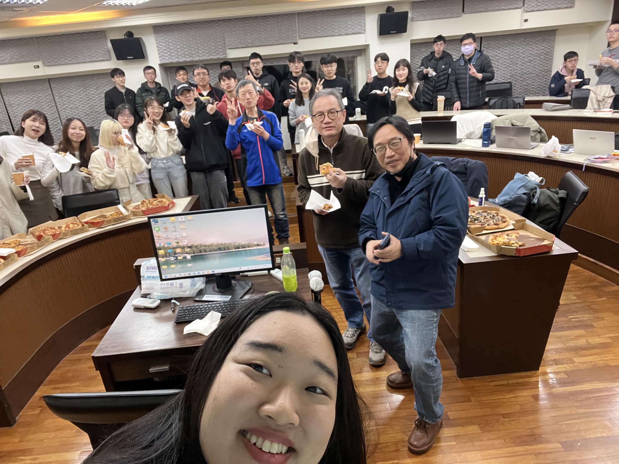 AI深度學習理論與實務 期末聖誕餐會